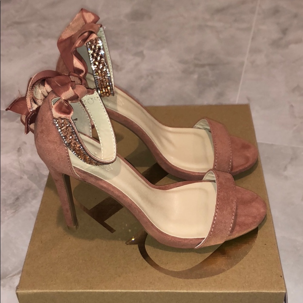 GRAMMY HEELS SHOES